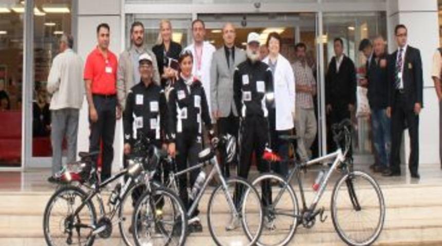 Kansere Dikkat &Ccedil;ekmek I&ccedil;in İstanbul'dan Artvin'e Pedal &Ccedil;evirerek Gidiyorlar