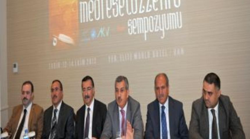 Van'da Bedi&uuml;zzaman Said Nursi'nin Eğitim Felsefesi Tartışılacak