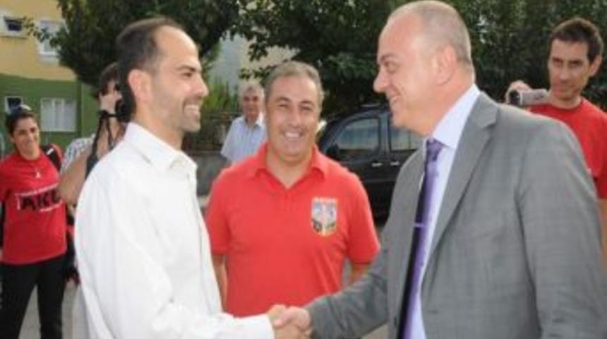 Nasuh Mahruki'den Manisa Belediyesi'ne Hizmet Binası Teşekk&uuml;r&uuml;