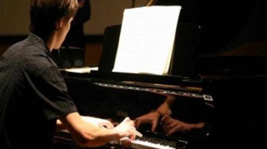 Yabancı &Ouml;ğrencilerden T&uuml;rk&ccedil;e Konser