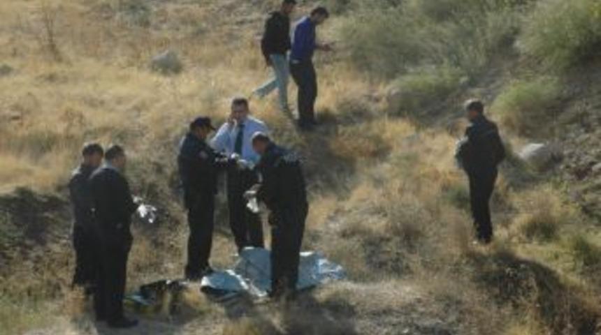 18 G&uuml;nd&uuml;r Kayıp Şahsın Cesedi Bulundu