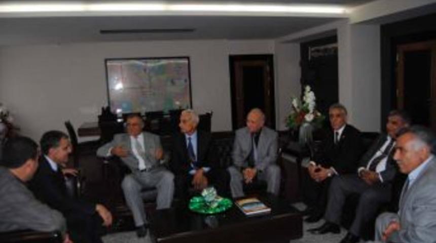 Emniyet M&uuml;d&uuml;r&uuml; G&uuml;rkan&rsquo;a &lsquo;hemşehri ziyareti&rsquo;