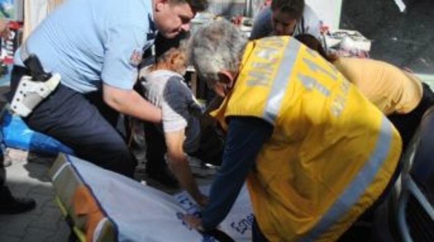 Minib&uuml;s&uuml;n &Ccedil;arptığı Yaya Yaralandı