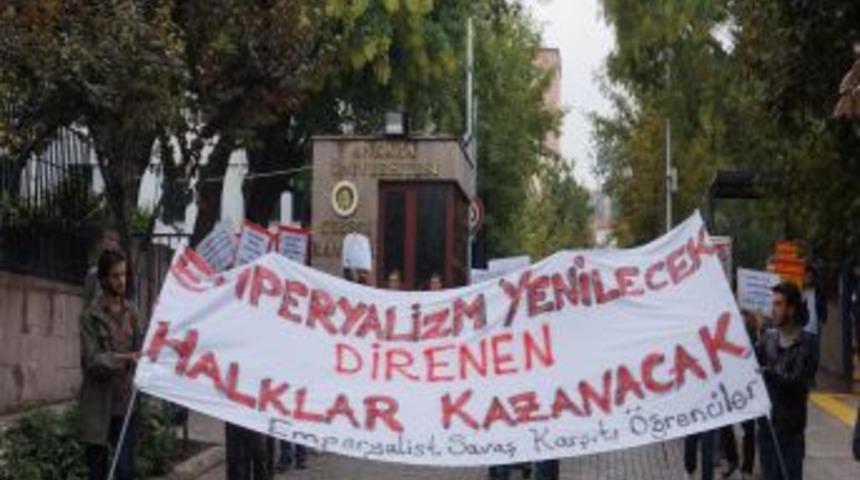 Ankara &Uuml;niversite'sinde Savaş Karşıtı Protesto