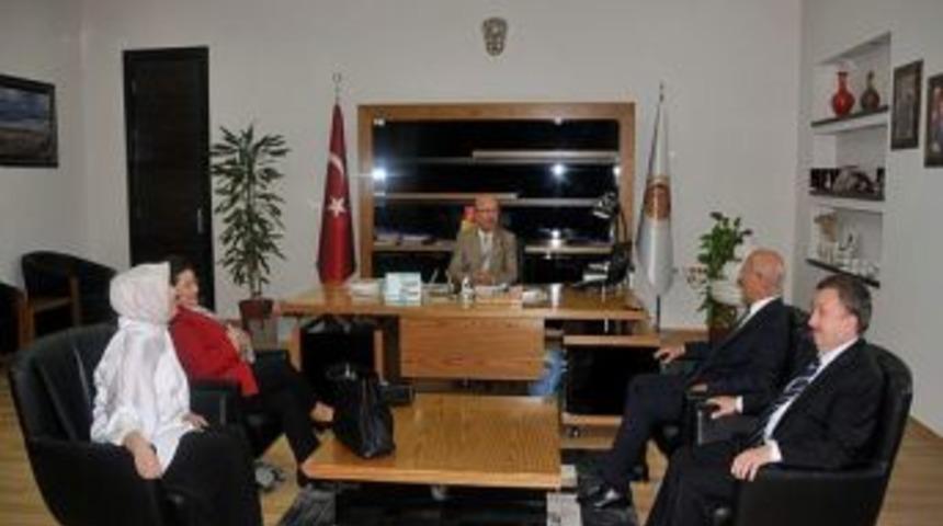 Togem Başkanı Saadet G&uuml;lbaran, Başkan &Ccedil;oban&rsquo;ı Ziyaret Etti