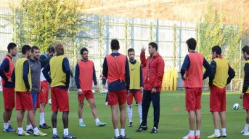 Gaziantepspor, Akhisar Belediyespor Ma&ccedil;ı Hazırlıklarını S&uuml;rd&uuml;r&uuml;yor