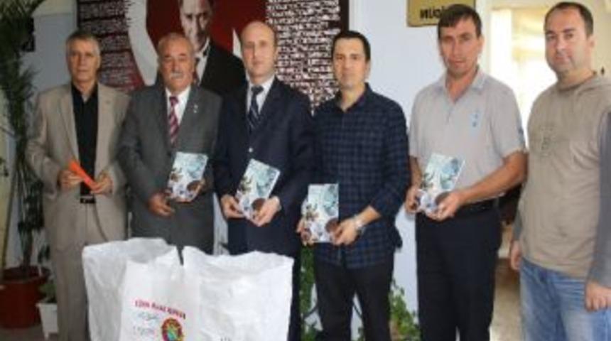 Thk İpsala Şubesi&rsquo;nden Okullara Defter Kalem Yardımı