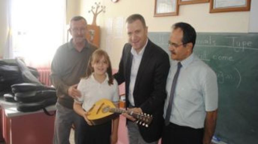 Uzunk&ouml;pr&uuml; Belediye Başkanı Av. Enis İşbilen 'den Eğitime Destek