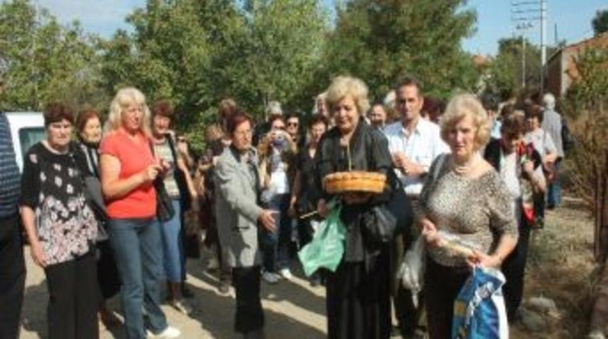 Dedelerinin Yaşadığı Toprakları Gezdiler