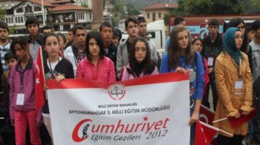 Amasya’dan 40 Öğrenci, Cumhuriyet Eğitim Gezisi'ne Katıldı