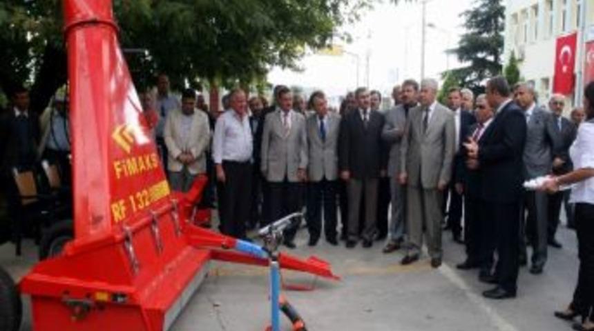 Uşak&rsquo;ta 107 &Ccedil;ift&ccedil;iye Makine Ekipman Desteği