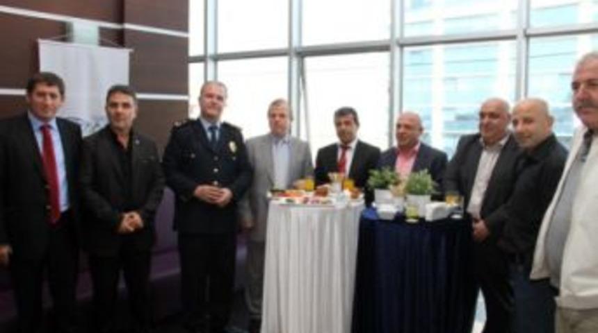 Halk i&ccedil;in emniyet adalet i&ccedil;in hizmet