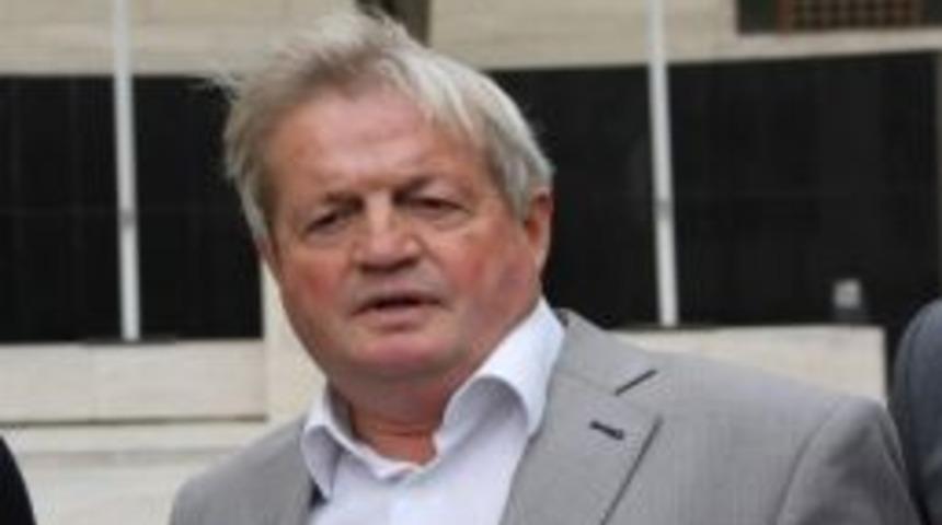 Bursaspor'a Verilen Cezaya Y&uuml;r&uuml;tmeyi Durdurma Talebi