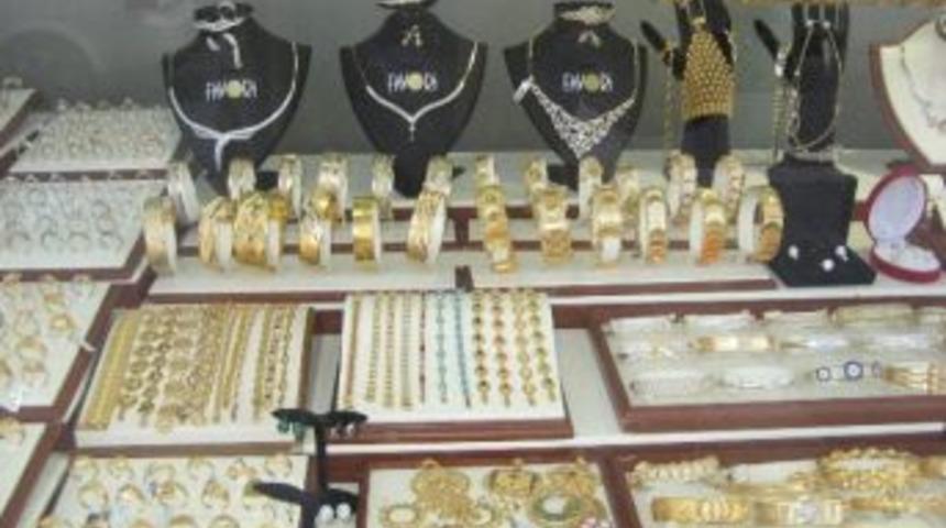 Altında Anlık Hareketler Alıcı Ve Satıcıya Doğrudan Yansıyor