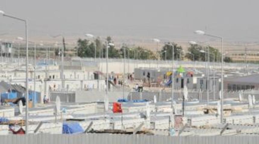 Suriyeli Sığınmacılara Konteynır Kentte Kızılay Gıda Kartı