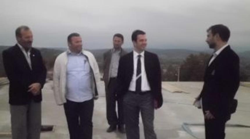 Kaymakam G&uuml;r&ccedil;am Okul İnşaatını Denetledi