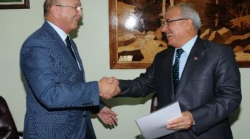 Tarsus'ta 2013 Akdeniz Oyunları İ&ccedil;in Protokol İmzalandı