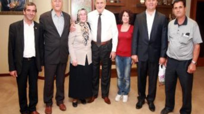Karaosmanoğlu Muhtarlarla G&ouml;r&uuml;şt&uuml;