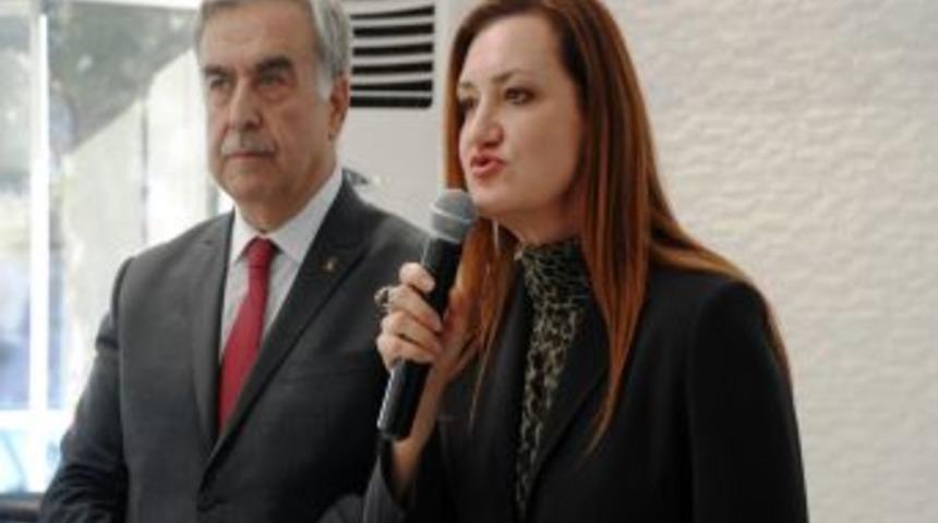 Milletvekili Hotar'a Memleketi İzmir'de G&ouml;rkemli Karşılama