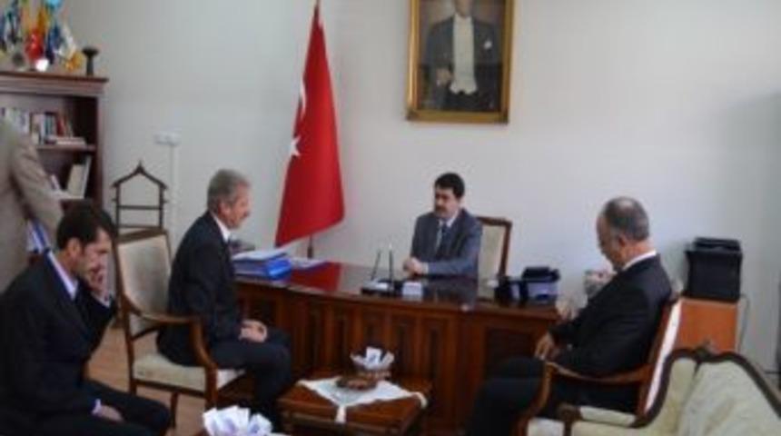 Ağınlılar Derneği&rsquo;nden Vali Şahin'e Ziyaret