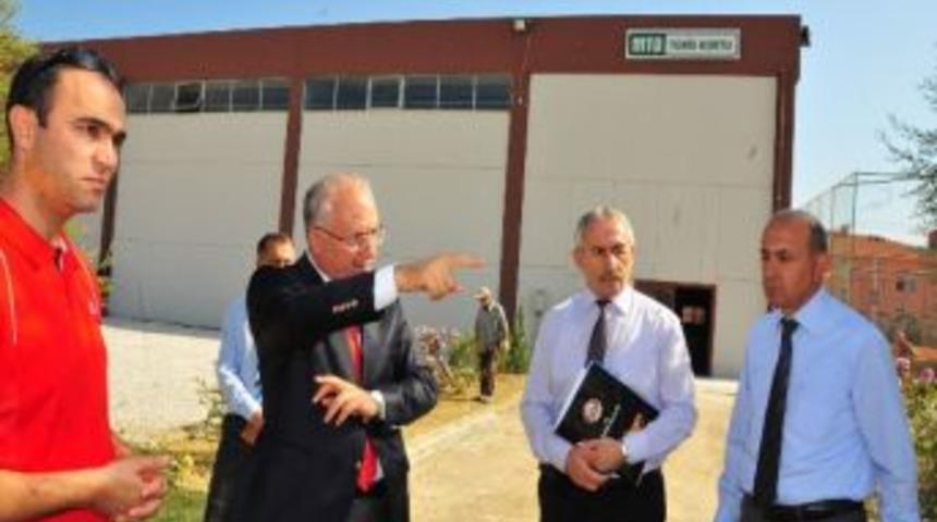 Vali Daş&ouml;z Bocce Şampiyonasının Yapılacağı Tesisleri İnceledi