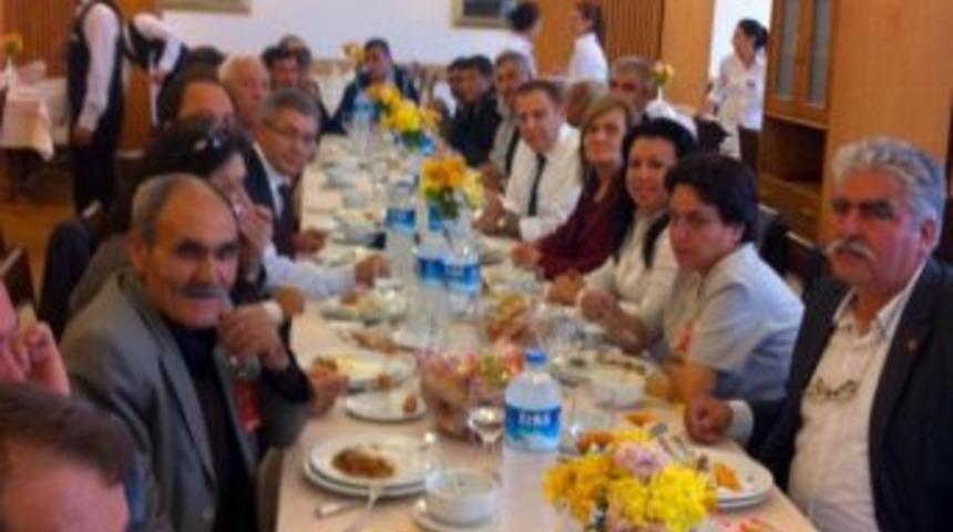 Edremitli Muhtarlar Ankara&rsquo;da Chp&rsquo;li Milletvekilleri'nden Destek İstediler