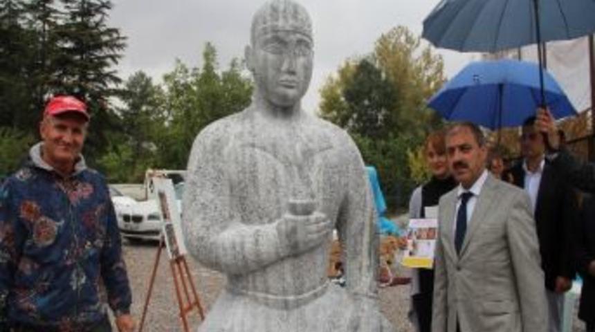 Orhun Yazıtları Kaya Tuzunda Hayat Buldu