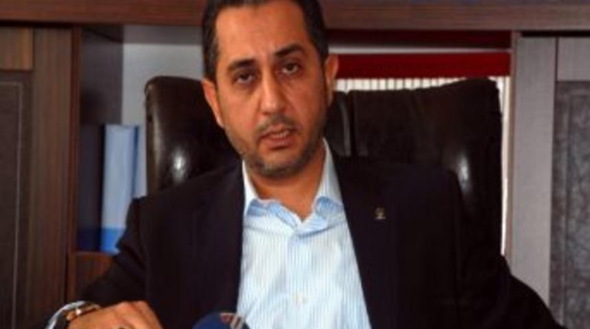 Ak Parti İl Başkanı Atay, Chp Ve &Ccedil;er&ccedil;ioğlu'na Y&uuml;klendi