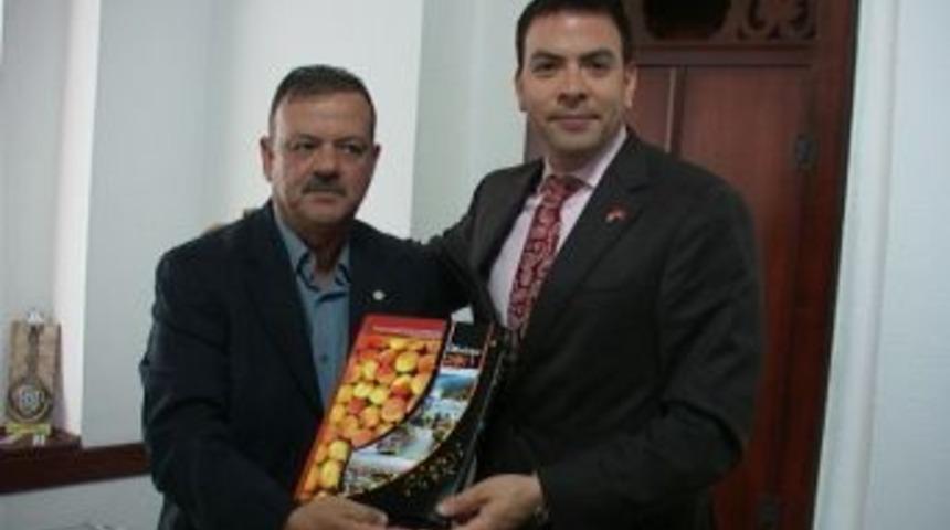 Abd Adana Konsolosu, &Ccedil;ek&uuml;l Malatya Temsilciliği'ni Ziyaret Etti