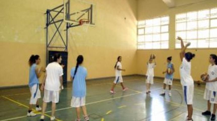 Harran &Uuml;niversitesi Kadınlar Basketbol Takımı İdmanlarına Devam Ediyor