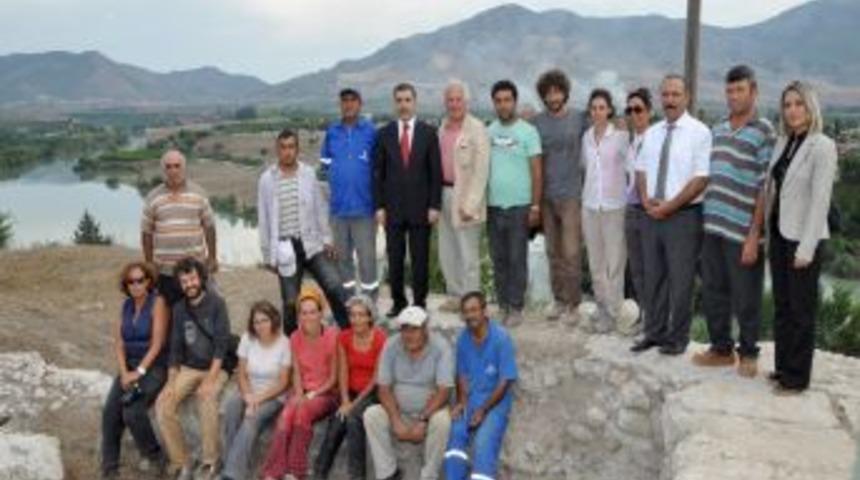 Tarihi Misis Antik Kenti G&uuml;n Y&uuml;z&uuml;ne &Ccedil;ıkıyor