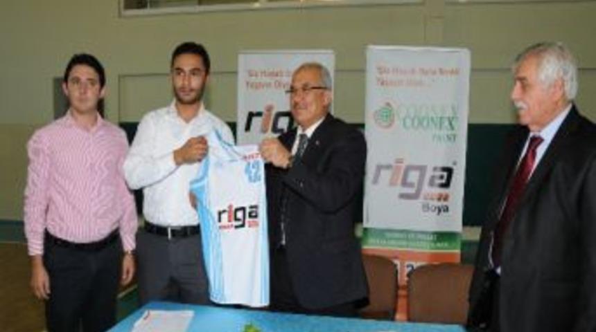 Riga Boya Tarsus Takımlarına Forma Reklamı Verdi