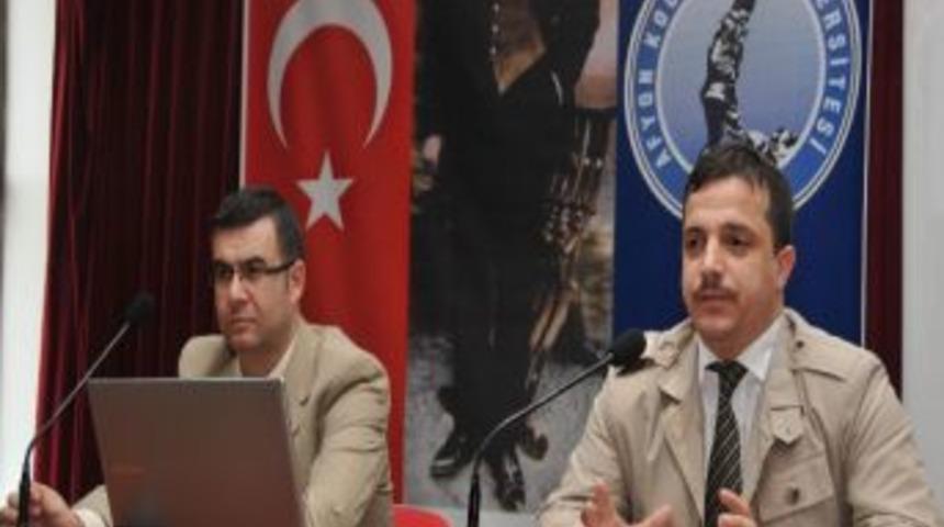 Ak&uuml; &Ouml;ğrencileri, Sınavlar Hakkında Bilgilendirildi