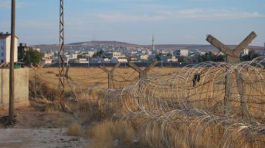 T&uuml;rk Dışişleri, Yeni Sığınma Kampları I&ccedil;in Sınırda Incelemelerde Bulunuyor