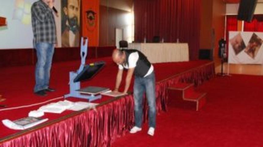 Nk&uuml;&rsquo;de &Ouml;ğrencilere Transfer Ve Dijital Baskı Konulu Eğitim