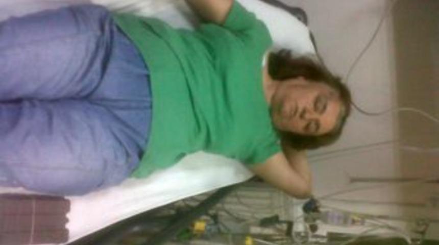 Misafirliğe Geldiği Evin Alt Katındaki Marketi Soydu