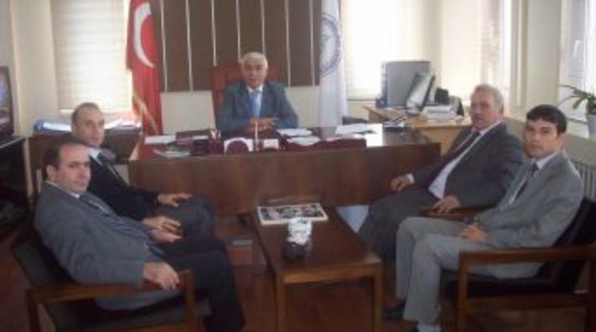 TOKİ İ&Ouml;O Alaplı MYO ziyaret etti