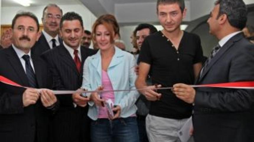 Vali Başk&ouml;y, &ouml;d&uuml;l t&ouml;renine katıldı