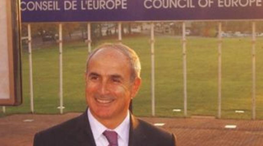 Akg&uuml;n'den belde belediyeler hakkında a&ccedil;ıklama