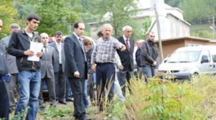 Vali Kalkan K&ouml;ydes projelerini denetliyor