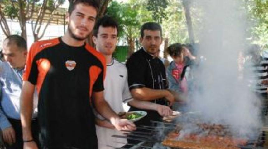 Futbolcular moral depoladı