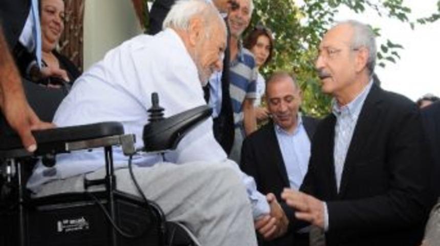 Kıl&ccedil;daroğlu'ndan Ak&uuml;l&uuml; Araba Hediyesi