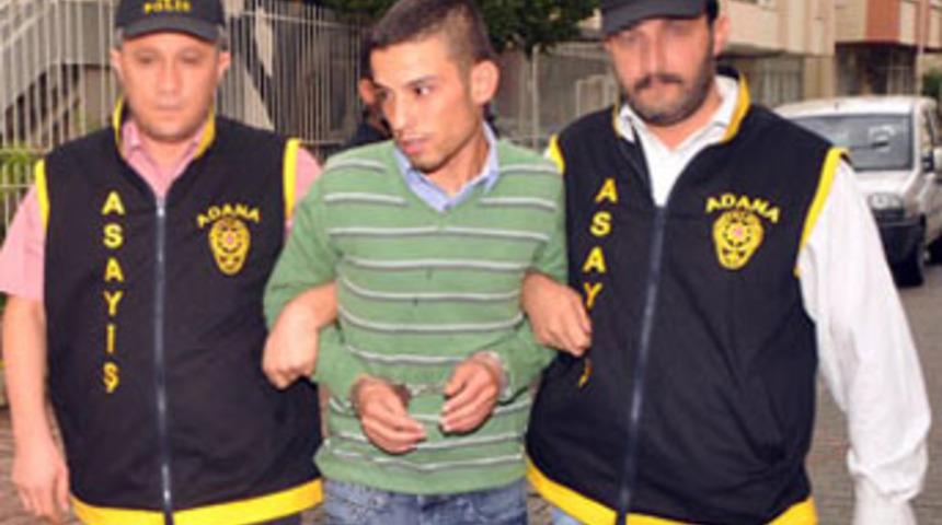 Babasına kızdı, arkadaşını &ouml;ld&uuml;rd&uuml;