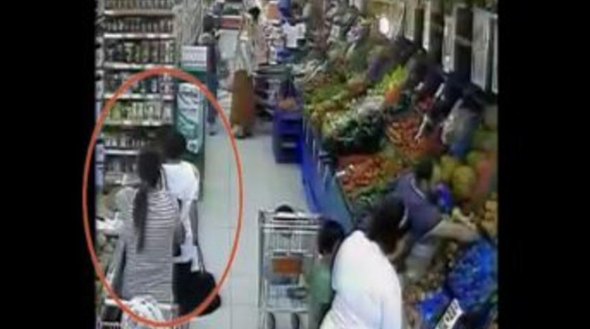 &Ccedil;anta Hırsızlığı G&uuml;venlik Kamerasında