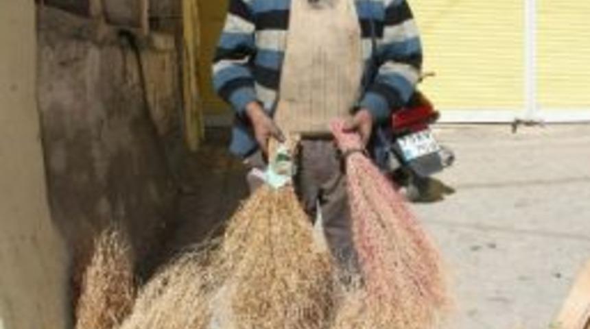 Zeytin Hasadının Başlaması Nedeniyle &Ccedil;alı S&uuml;p&uuml;rgesi Satışı Başladı