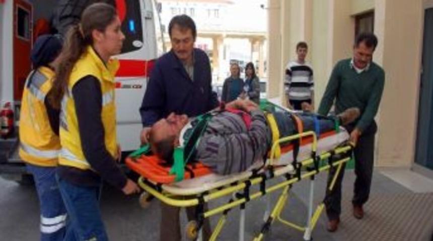 Boz&uuml;y&uuml;k&rsquo;te Trafik Kazası: 1 Yaralı