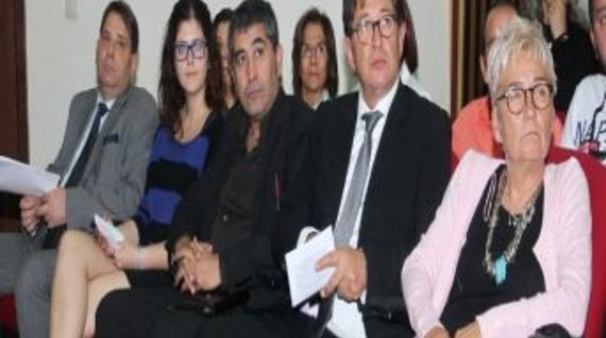 Farrin&uuml;ssa Anneye Anma Gecesi