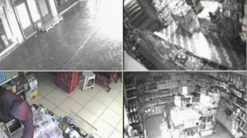 Hırsız A&ccedil;amadığı Kasayı Da Alıp Ka&ccedil;tı