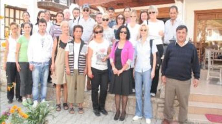 Ula'da Ev Pansiyonculuğu Kursu Sona Erdi