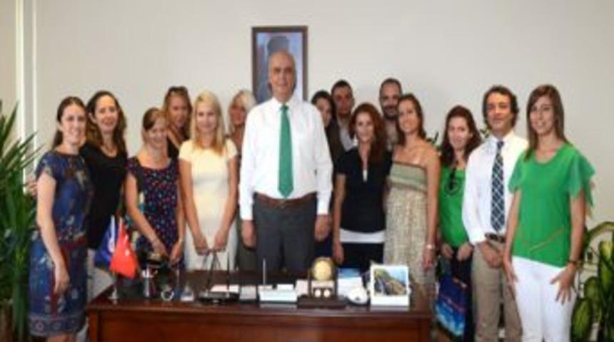 Erasmus &Ouml;ğrencilerinden Prof. Emekdaş&rsquo;a Ziyaret